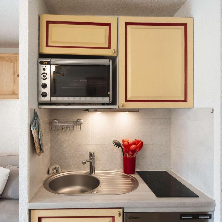 Appart rénové 4 pers. style montagne moderne, skis aux pieds, proche commerces - Appartement 1 Chambre - 5