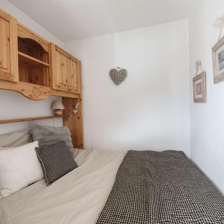 Appart rénové 4 pers. style montagne moderne, skis aux pieds, proche commerces - Appartement 1 Chambre - 9