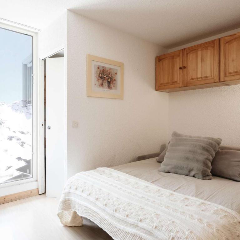 Appart rénové 4 pers. style montagne moderne, skis aux pieds, proche commerces - Appartement 1 Chambre - 10