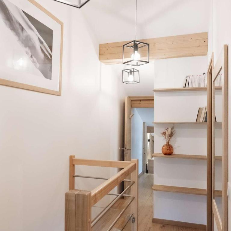 Appt 10 pers rénové, calme, balcon sud, cheminée, Wi-Fi, proche pistes - FR-1-545-14 - Appartement (10 Adultes) - 21