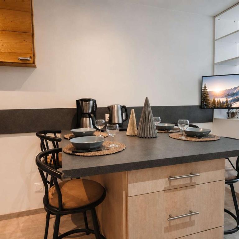 Apt cosy 4 pers, 2 ch, rénové, départ ski aux pieds - FR-1-545-12 - Appartement (4 Adultes) - 2