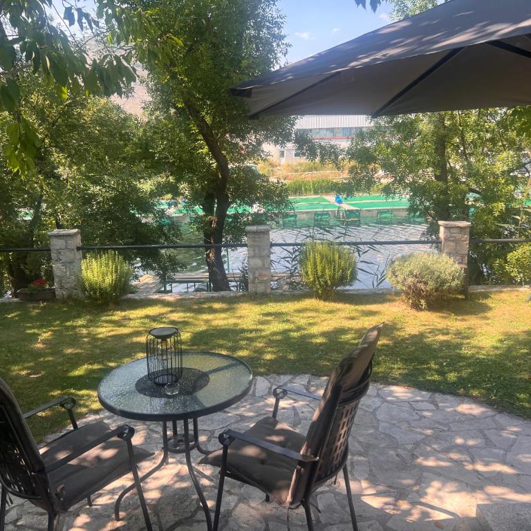 Mali Raj uz Trebišnjicu - Apartman sa 1 Spavaćom Sobom - 16