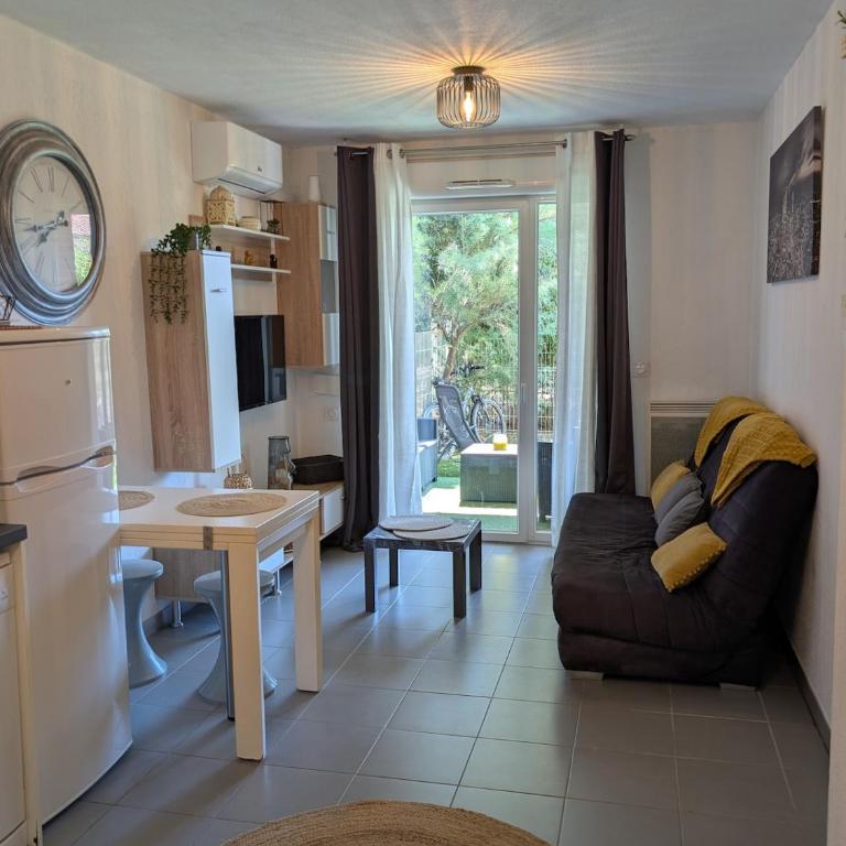 Cocon avec jardin privatif, piscine & parking à Argelès - One-Bedroom Apartment - 1