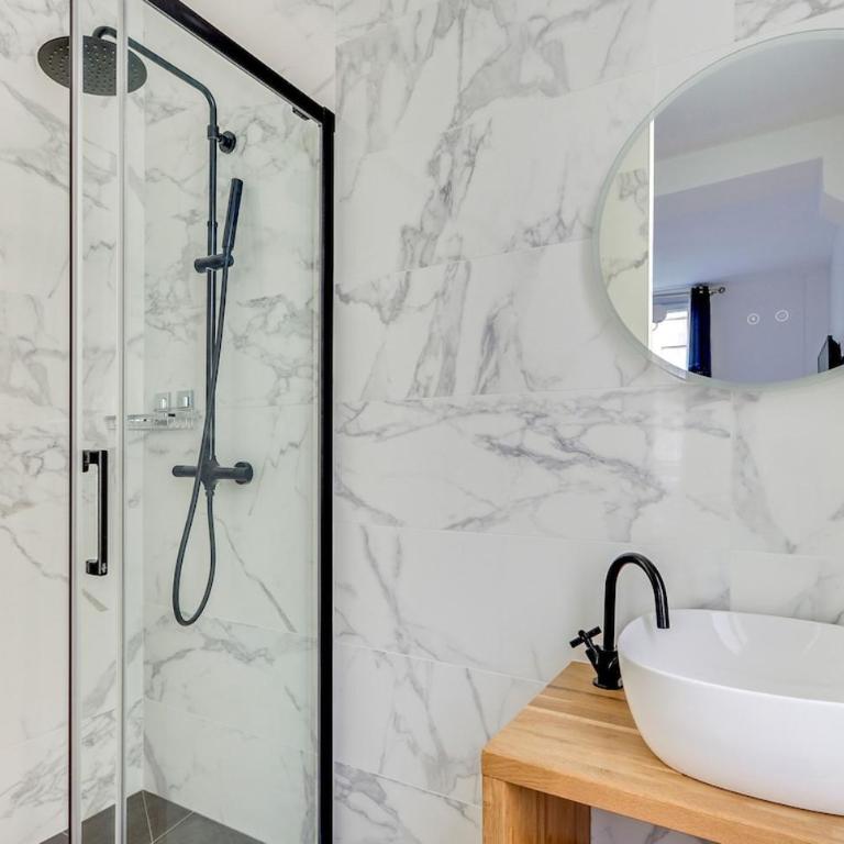 Pick A Flat's Apartment in Le Marais - Rue Saint Apoline - Two-Bedroom Apartment - 5