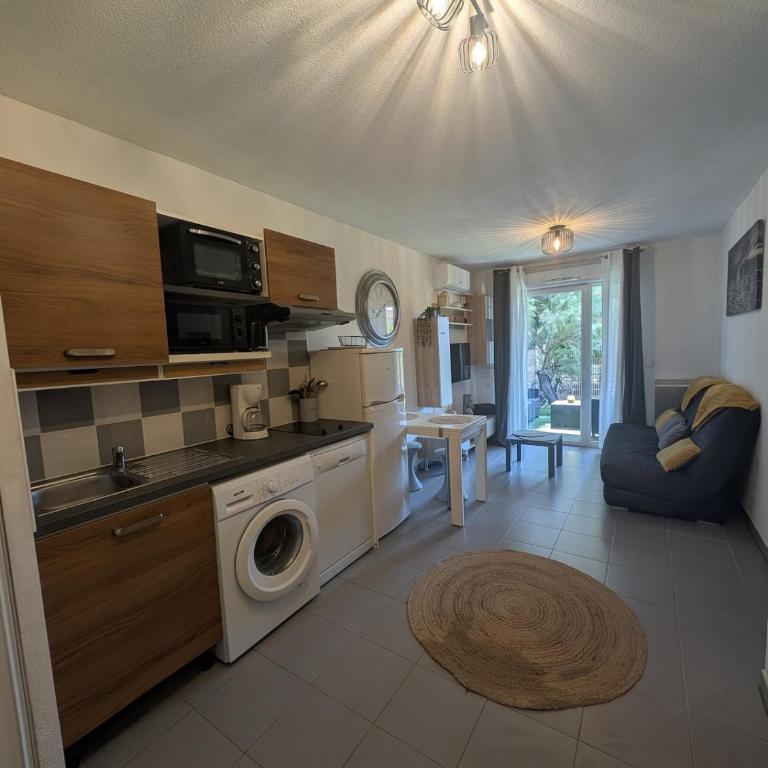 Cocon avec jardin privatif, piscine & parking à Argelès - One-Bedroom Apartment - 5