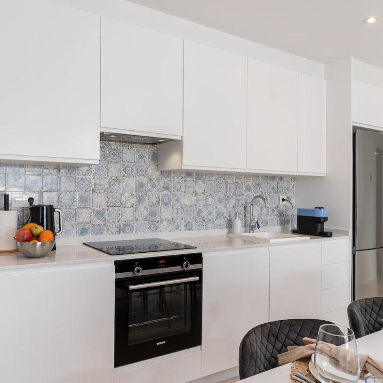 Paraiso Pueblo stunning views 3 Bedroom apartment - Three-Bedroom Apartment with Sea View - 3