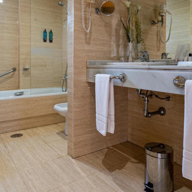 Sercotel Avenida Almería - Suite Junior - 4