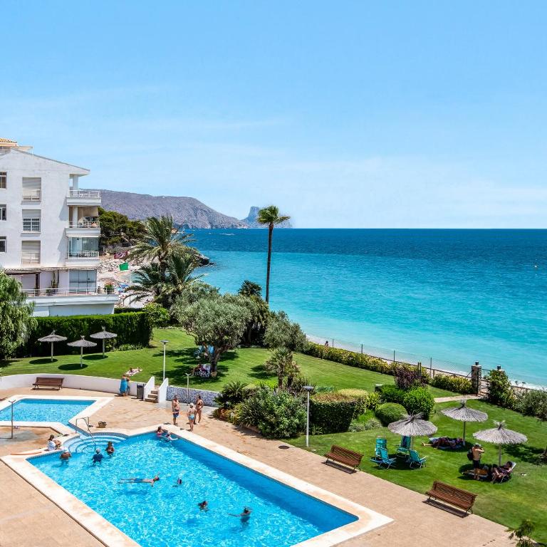 Costa Bella front beach apartment - by Welcomely - Apartamento de 2 dormitorios - 1