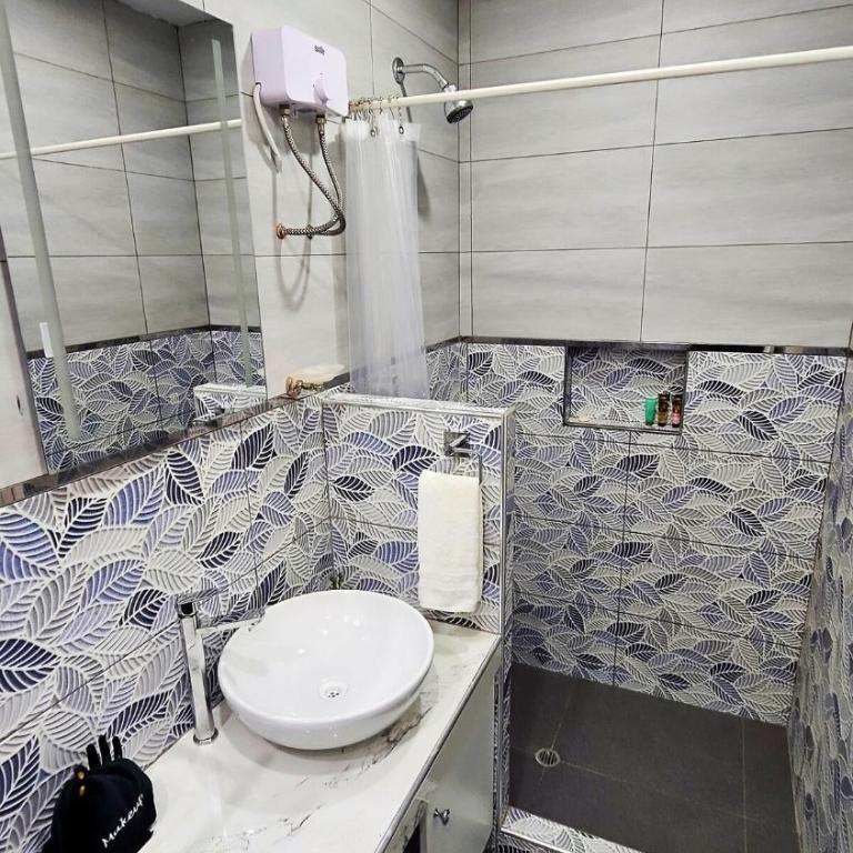 Casa Pacheco 2 - Modern 2BR 1 BA, Walk to Castle and Beach, Secure Parking Included - Two-Bedroom House - 36