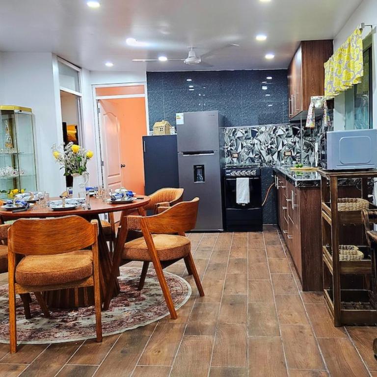 Casa Pacheco 2 - Modern 2BR 1 BA, Walk to Castle and Beach, Secure Parking Included - Two-Bedroom House - 41