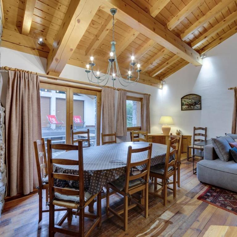 Chalet Cosy Près des Pistes à Val d'Isère - Chalet - 8
