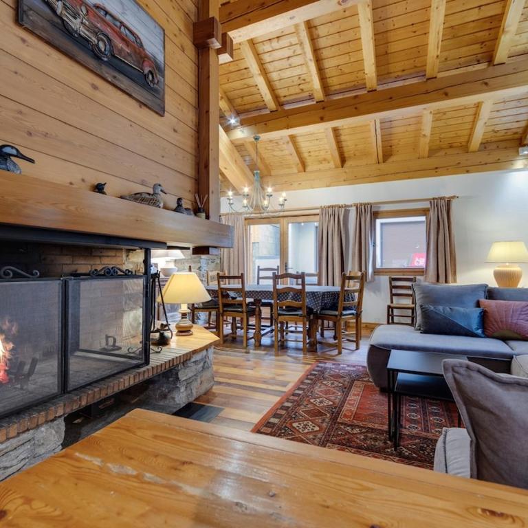 Chalet Cosy Près des Pistes à Val d'Isère - Chalet - 21
