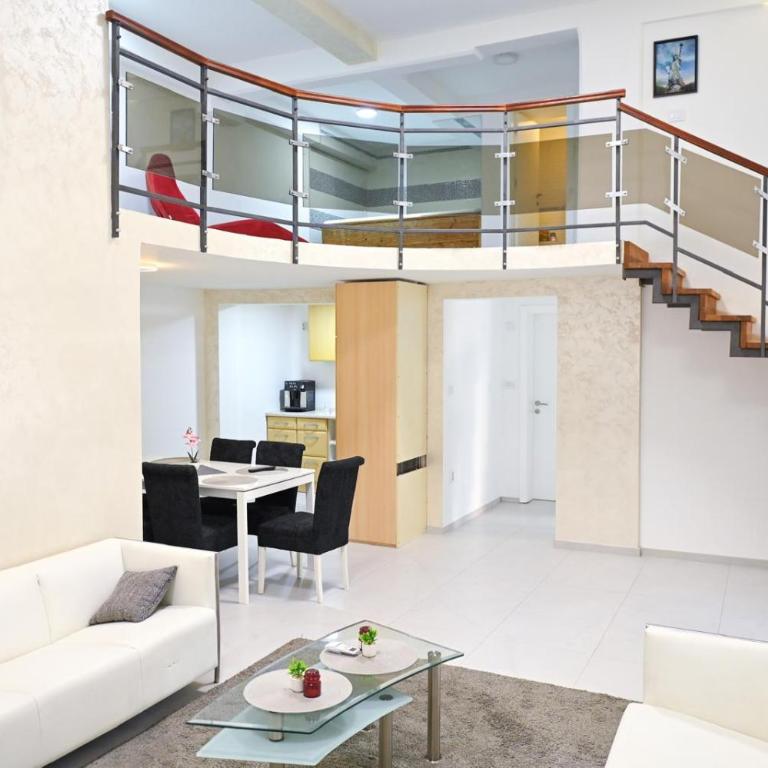 Luxury Duplex with Private Jacuzzi Free Parking - Maisonette-Apartment - 1