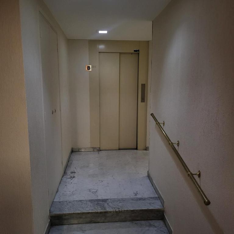 140m of palace of festival#Croisette#beach#city centre Cannes#Palace#aircondition#free WiFI#Private#elevator#terras - Appartement 1 Chambre - 36