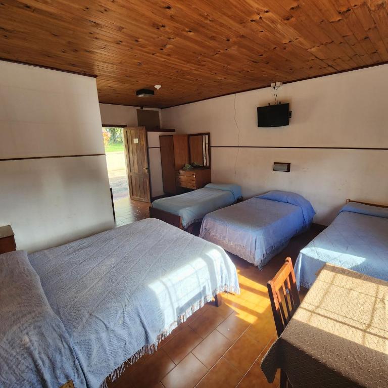 Hosteria La Cabaña - Habitación Familiar con baño privado - 1