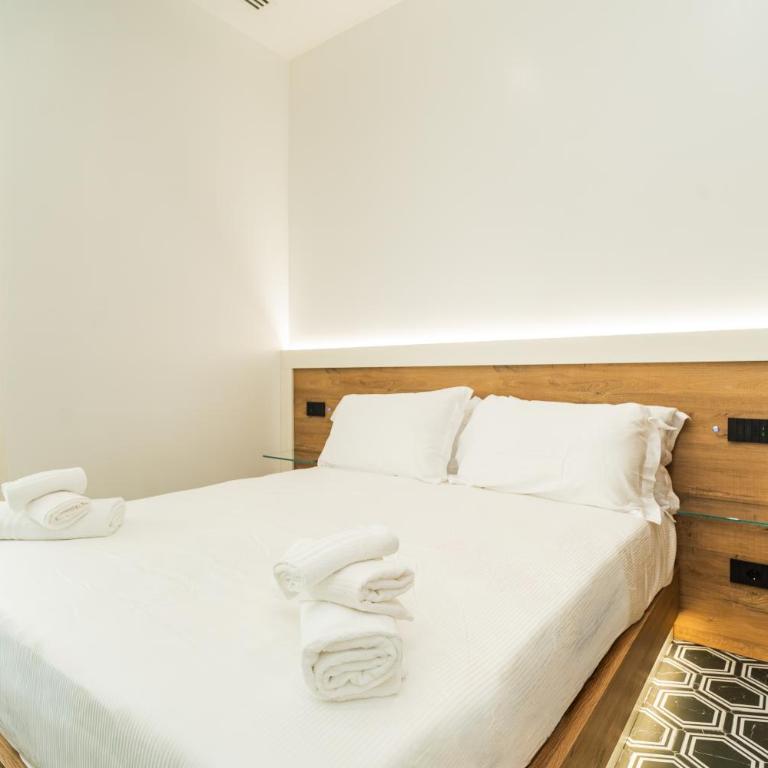 Lumea Suites Santa Lucia - Camera King con Vasca Idromassaggio - 5