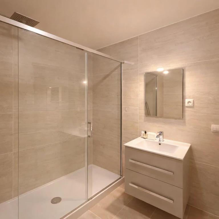 Premium studio with Eiffel Tower view & lift - Studio - 18
