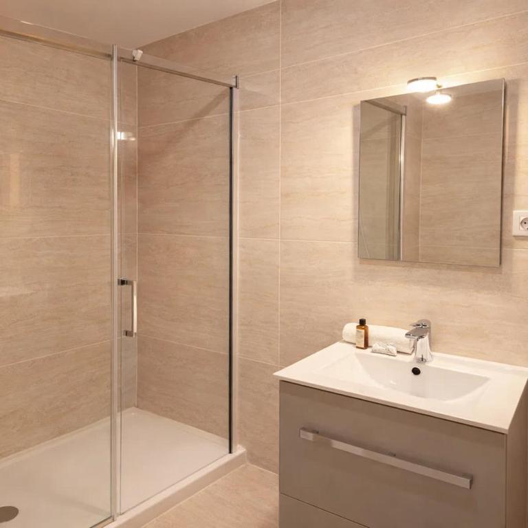 Premium studio with Eiffel Tower view & lift - Studio - 20