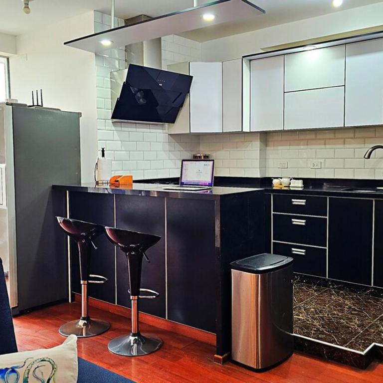 Penthouse Pacheco - 3BR, 5BA with Private Rooftop Terrace with Panoramic City Views - Apartment - 58