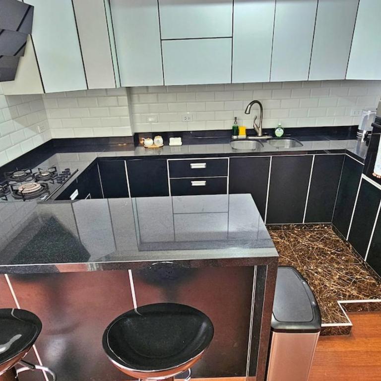 Penthouse Pacheco - 3BR, 5BA with Private Rooftop Terrace with Panoramic City Views - Apartment - 60