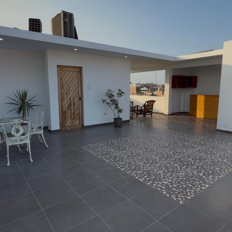 Penthouse Pacheco - 3BR, 5BA with Private Rooftop Terrace with Panoramic City Views - Apartment - 81