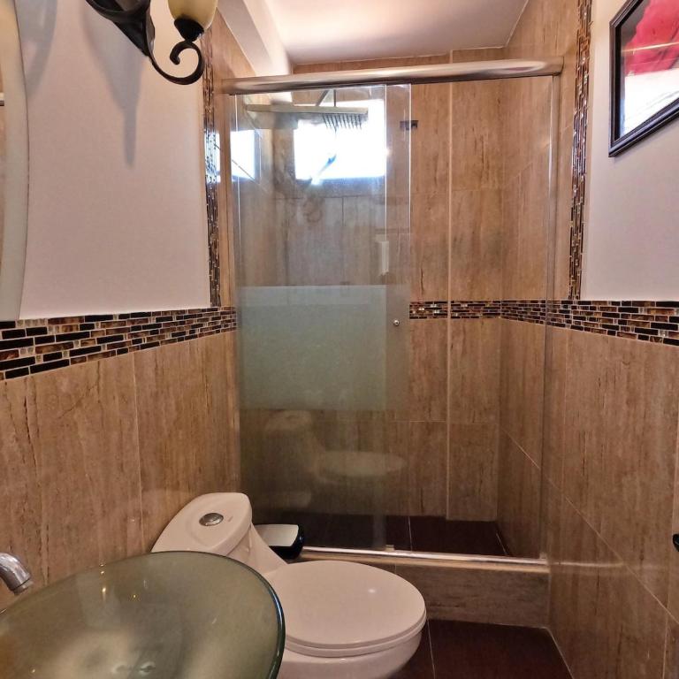 Penthouse Pacheco - 3BR, 5BA with Private Rooftop Terrace with Panoramic City Views - Apartment - 78