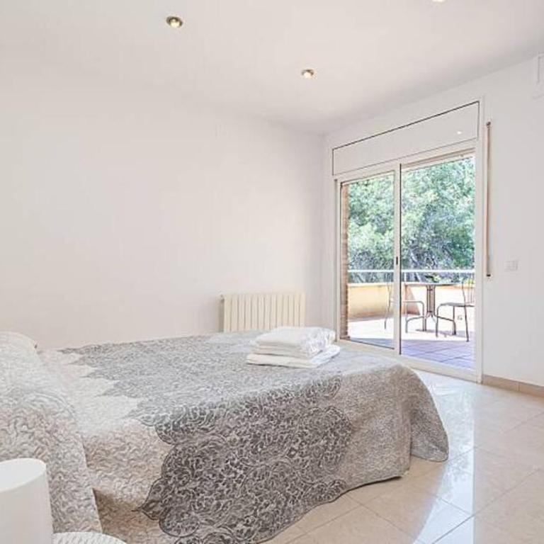 Ideal Alojamiento - Casa de 5 dormitorios - 2