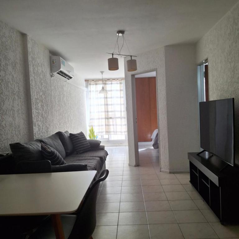 Confort seguridad 24 horas 2 camas individuales terraza propia cerca de todo tranquilidad - One-Bedroom Apartment - 4