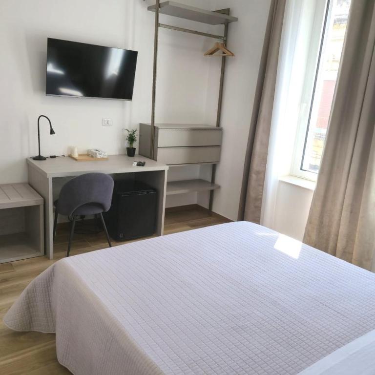 Rooms & Tours - Camera Matrimoniale con Bagno Privato - 4