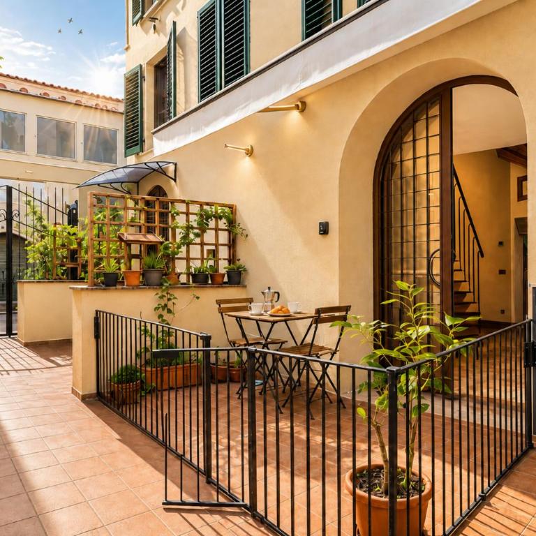 The Glassbridge - Design Loft con Patio Privato vicino Stazione e Tram - One-Bedroom Apartment - 1