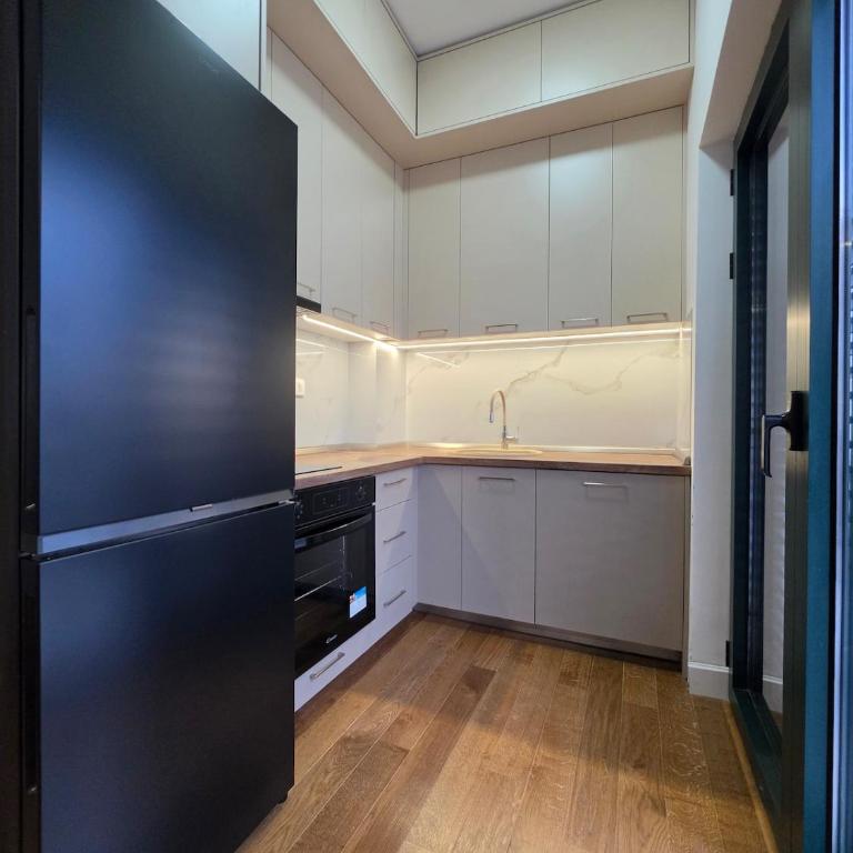 Apartman Lena - u blizini aerodroma - Apartman sa 1 Spavaćom Sobom - 4