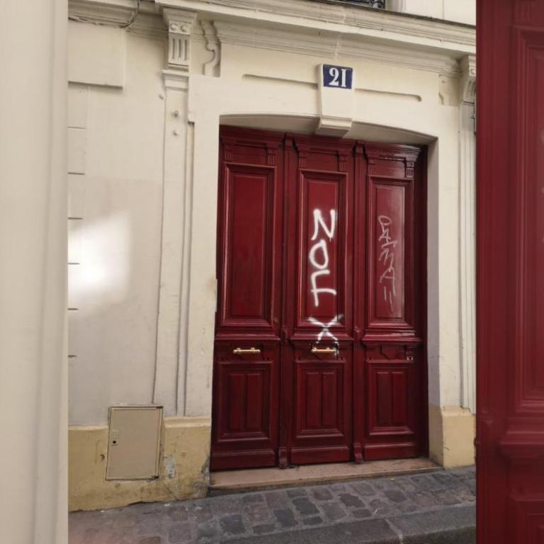 Amazing 1 Bedroom Apartment at Abbesses - Appartement 1 Chambre - 10