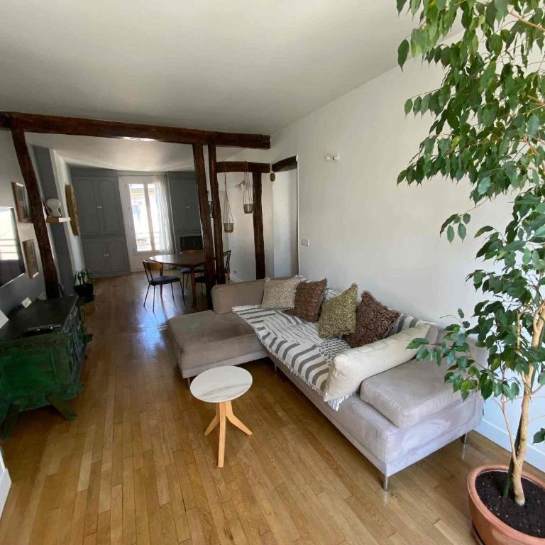 Amazing 1 Bedroom Apartment at Abbesses - Appartement 1 Chambre - 1