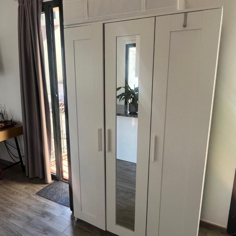Estepona Old Town Penthouse Studio, 2 Min to Beach - One-Bedroom Apartment - 5