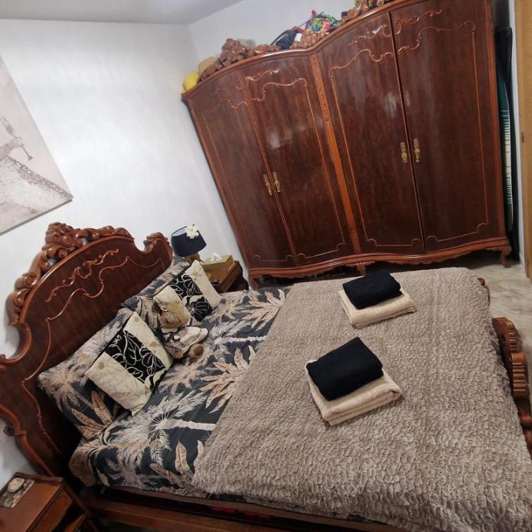 Queen Room - Doppelzimmer mit Gemeinschaftsbad - 2