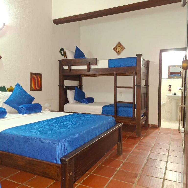 Hotel Cristo Rey Campestre - Habitación Cuádruple - vistas al jardín - 4
