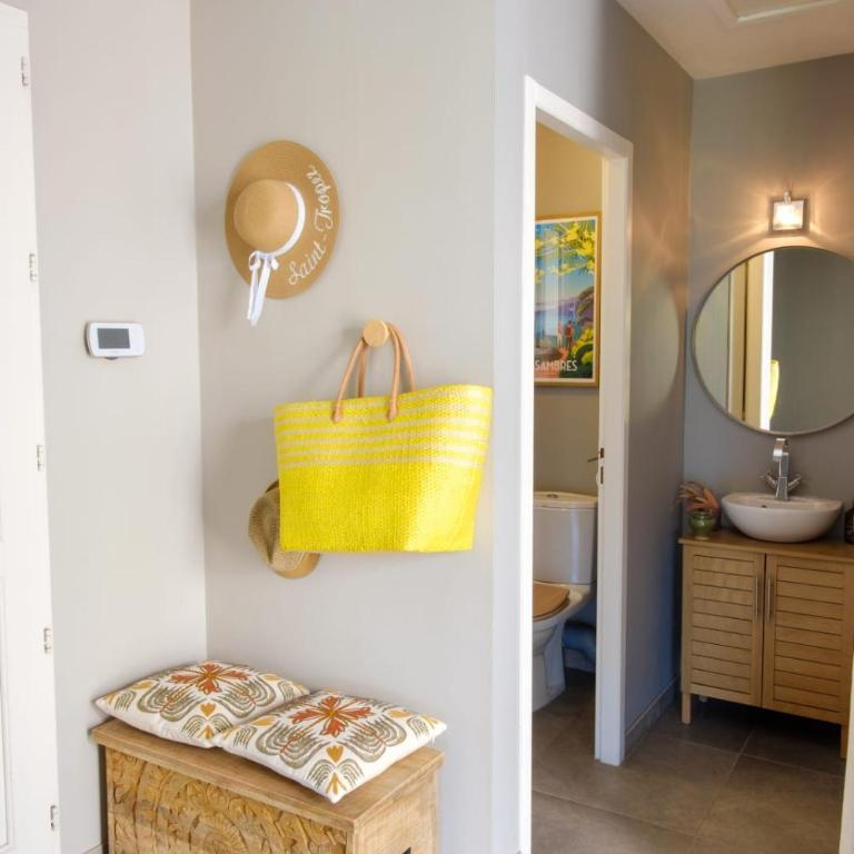 Villa in Les Issambres with swimming pool sleeps 10 - Maison de Vacances - 25