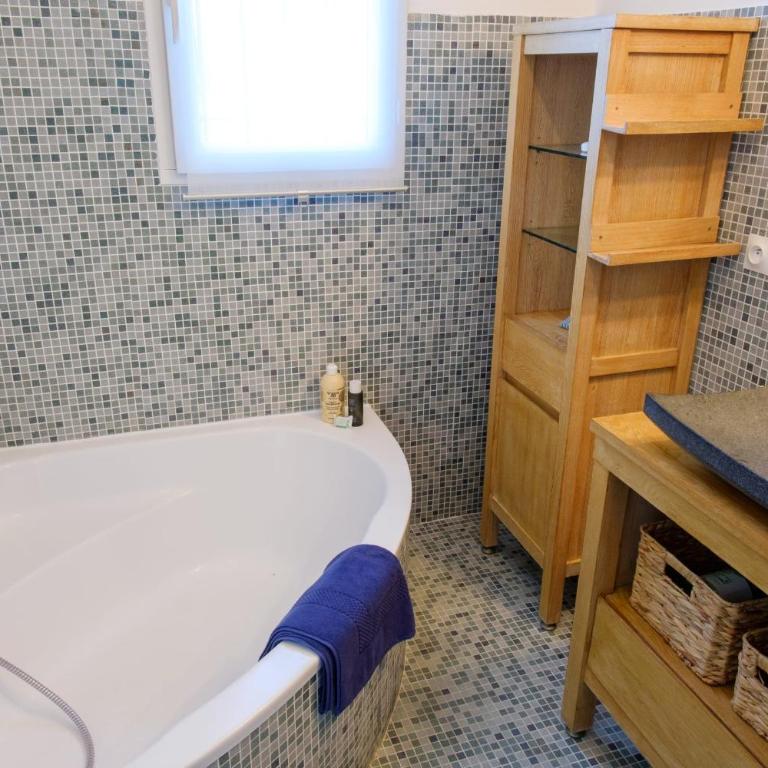 Villa in Les Issambres with swimming pool sleeps 10 - Maison de Vacances - 21