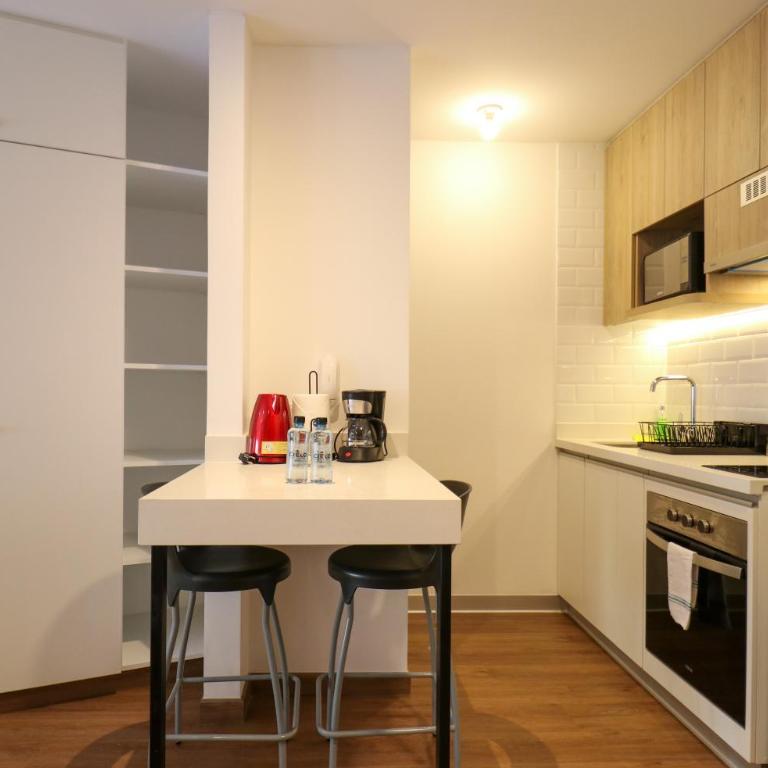 Andrés Aramburú 668 Signature Residences by Geko - Apartment with Balcony - 18