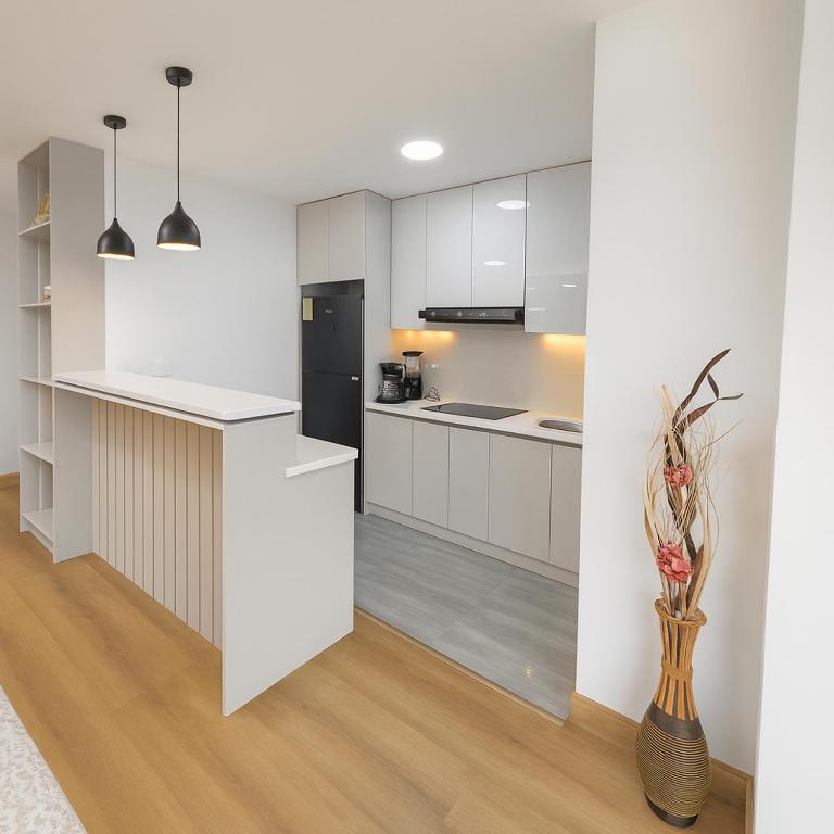 Penthouse a Estrenar Increíble Vista a la Ciudad - Apartamento de 2 dormitorios con balcón y terraza - 6