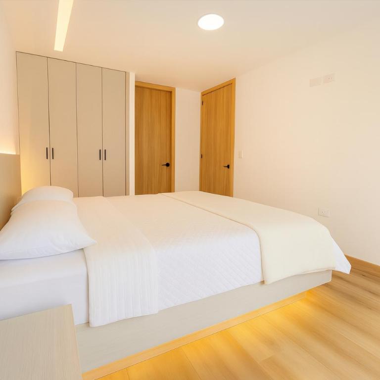 Penthouse a Estrenar Increíble Vista a la Ciudad - Apartamento de 2 dormitorios con balcón y terraza - 13