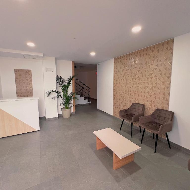 Penthouse a Estrenar Increíble Vista a la Ciudad - Apartamento de 2 dormitorios con balcón y terraza - 16