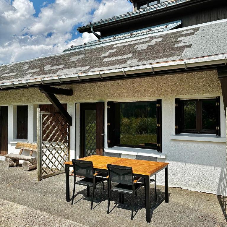 Pieds des pistes & jardin avec vue MontBlanc - terrasse rez de jardin, wifi, parking privé, linge de lit, cuisine équipée - 1 à 4 pers - Appartement 1 Chambre - 17