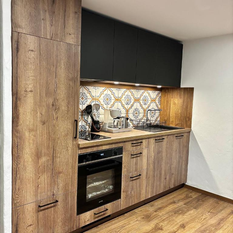 Pieds des pistes & jardin avec vue MontBlanc - terrasse rez de jardin, wifi, parking privé, linge de lit, cuisine équipée - 1 à 4 pers - Appartement 1 Chambre - 10