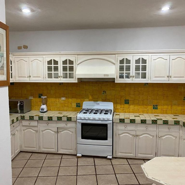 Hermosa Casa Mexicana con Alberca Privada 5 Recámaras Hasta 14 Huéspedes - Casa de 5 dormitorios - 13