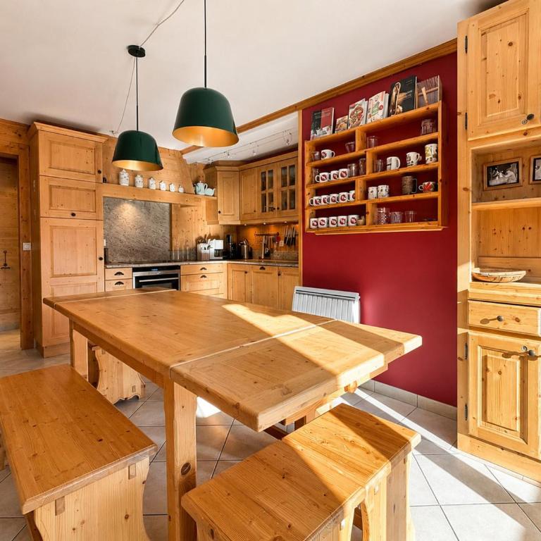 Appartement spacieux 4 chambres au cœur du village avec WiFi et parking - FR-1-505-183 - Apartamento - 9