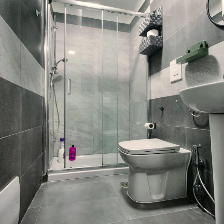 Nexus House - Camera Matrimoniale con Bagno Privato - 9