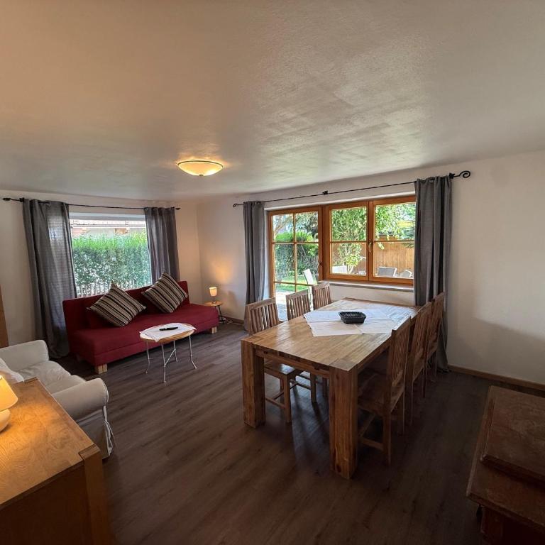 Haus Monika - Apartment mit 2 Schlafzimmern und Garten - 1