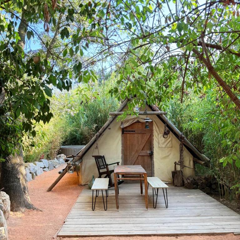 Logement insolite glamping tipi et lodge Var Grimaud - Tente - 3