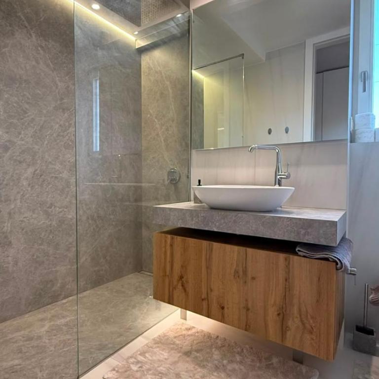 Pure Apartment - Two-Bedroom Apartment - 11